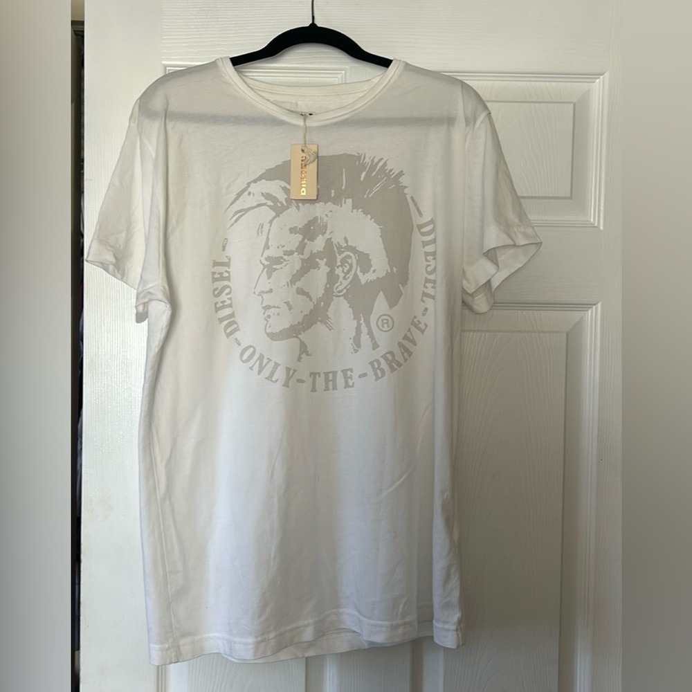 Men’s- Diesel 100% cotton tee 
NEW- NEVER WORN- SEE TAG